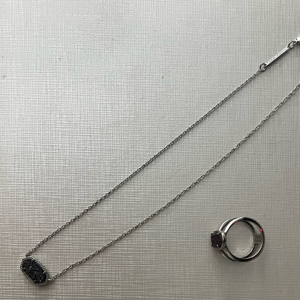 Blue/black/purple Kendra Scott ring & necklace